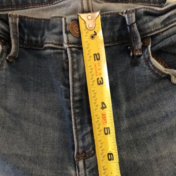 BANANA REPUBLIC STRAIGHT DISTRESSED Jeans Size 28. Pant length is 28” - Picture 6 of 6